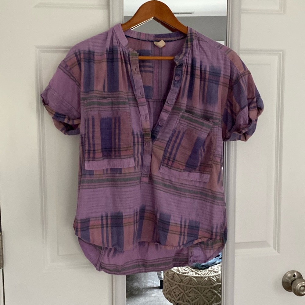 pilcro button up